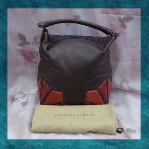 EUC BOTTEGA VENETA Large Leather Purple Eggplant Hobo Bag